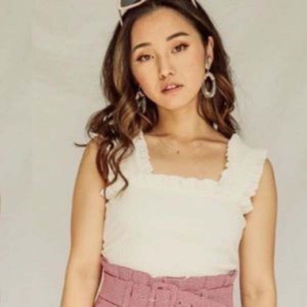Eggie Ruffle Cropped Tank